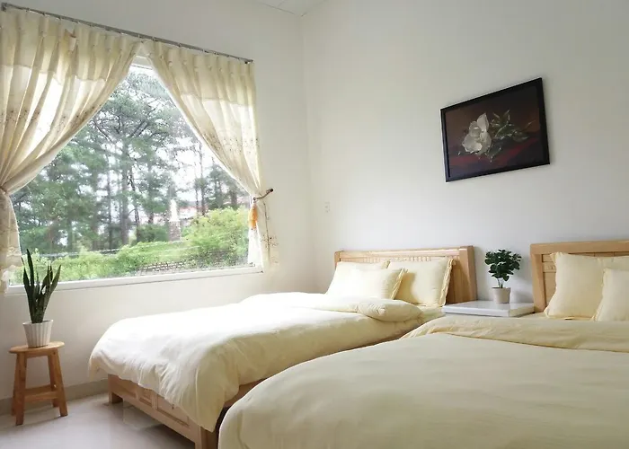 Strawberry Hotel Dalat